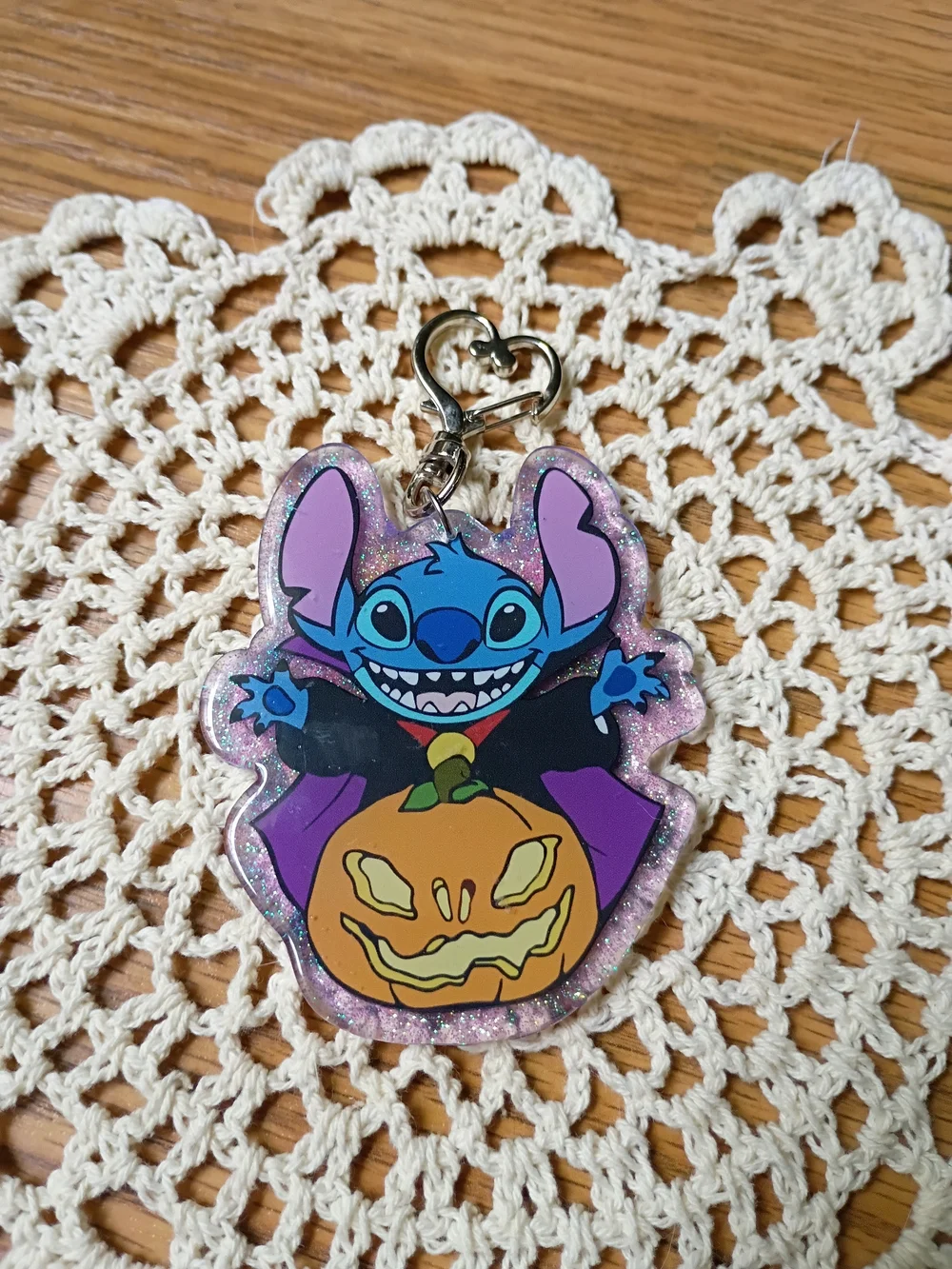 Stitch Halloween Pumpkin Glitter Keyring - Purple & Blue